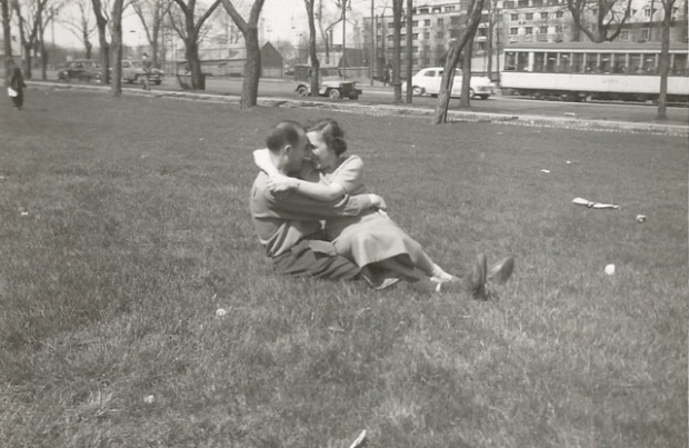Tessy and Lou April 1952